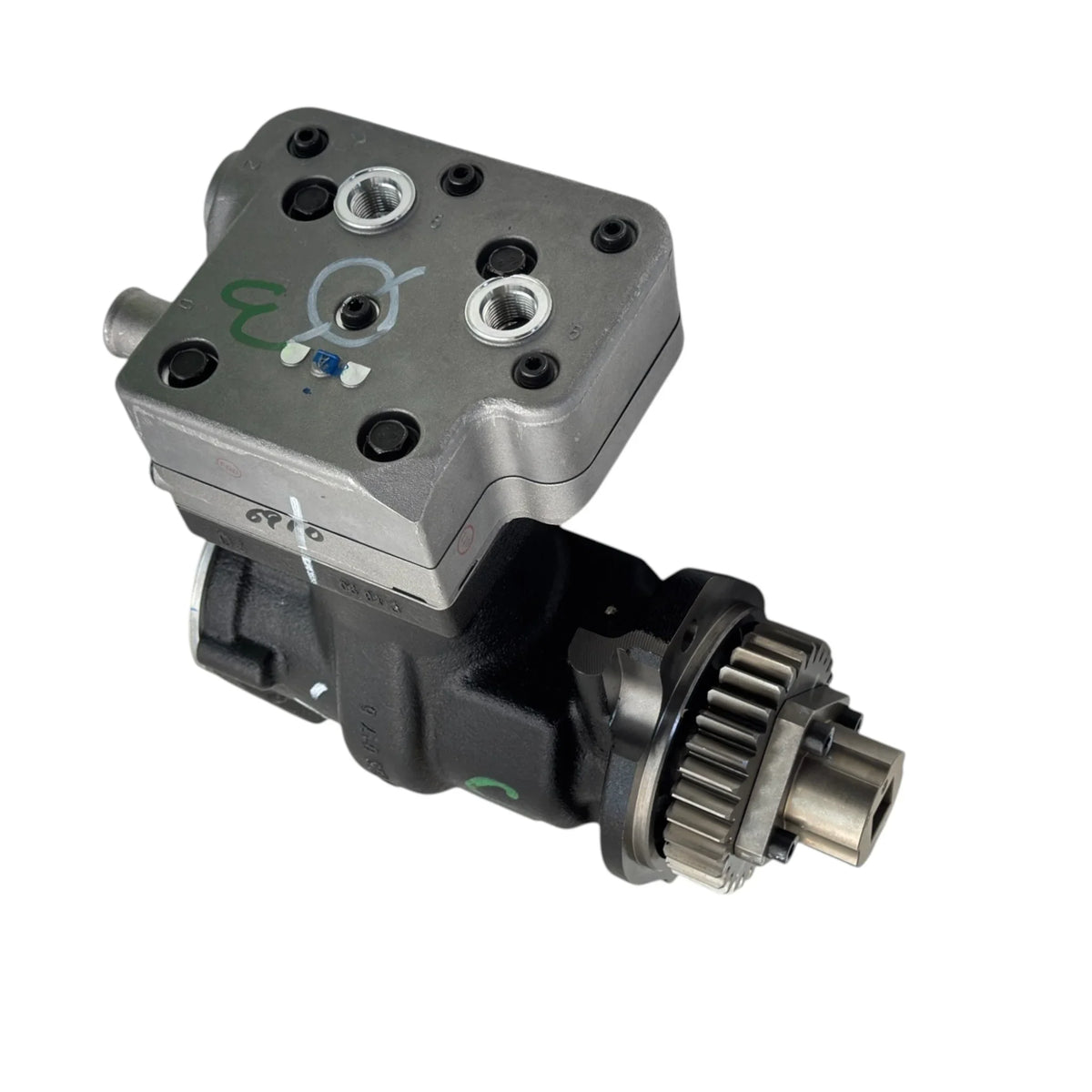 3690865 Genuine Cummins Air Compressor SS318 – Truck To Trailer